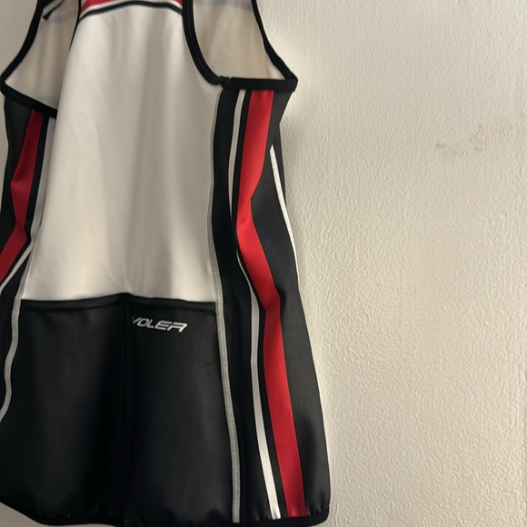 sport tank color black with white front zipper size medium voler - Picture 6 of 7